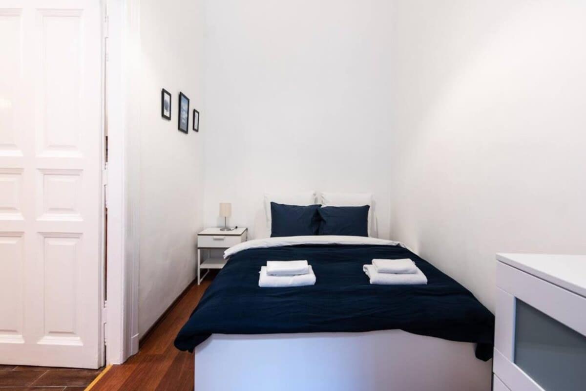 Very Central Convenient Large Ac Place Budapest Bagian luar foto