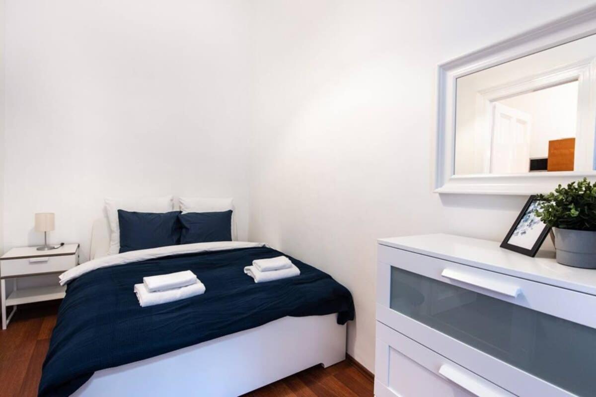 Very Central Convenient Large Ac Place Budapest Bagian luar foto