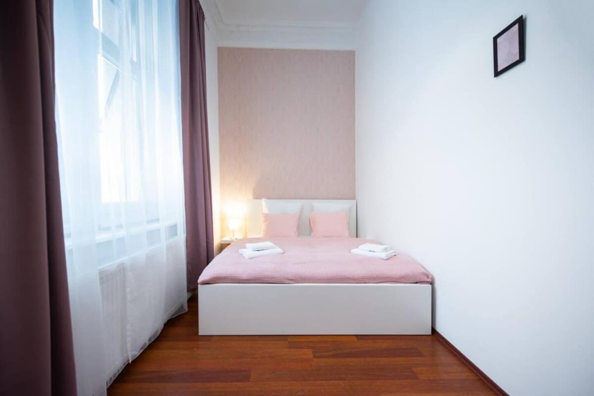 Very Central Convenient Large Ac Place Budapest Bagian luar foto